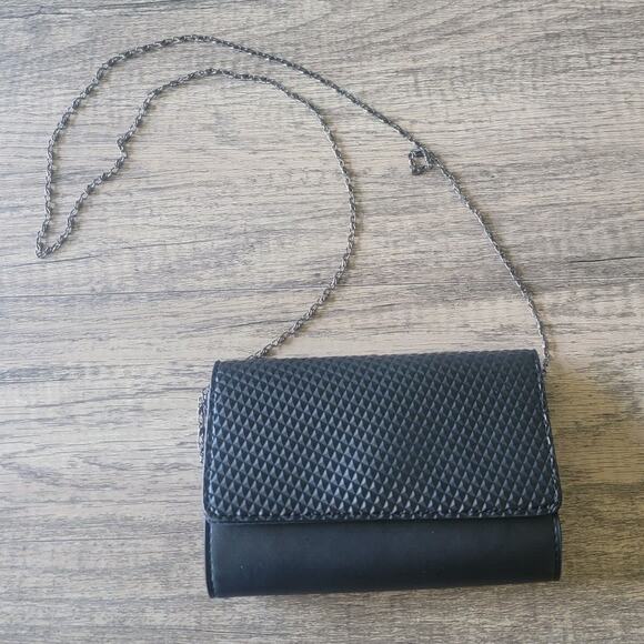 Neiman Marcus Black Clutch Crossbody Bag Chain Strap Small Purse - Picture 1 of 5